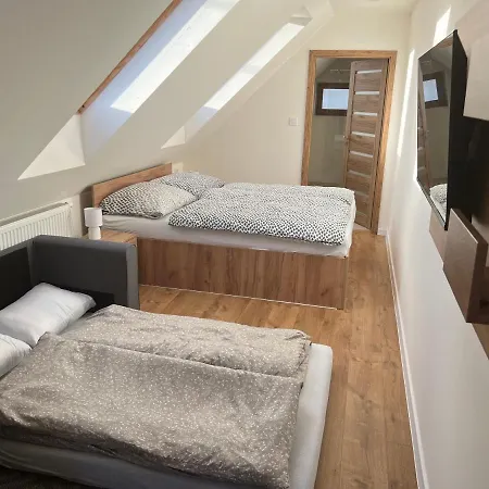 Restauracia Koliba 3* Hnusta