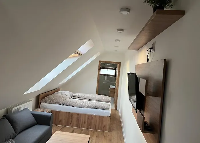 Restauracia Koliba Hnusta