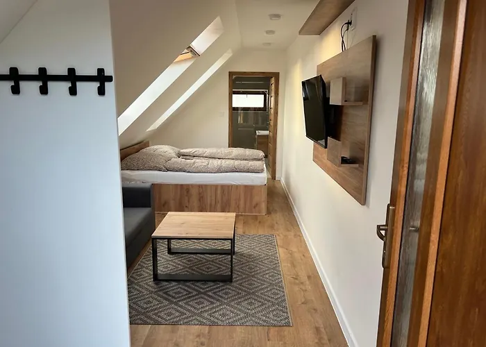 Restauracia Koliba בית הארחה