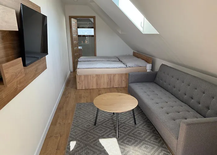 Restauracia Koliba בית הארחה 3*